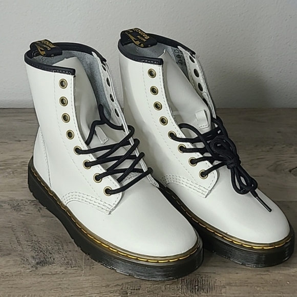 NEW Doc Martens Boots - Picture 5 of 5